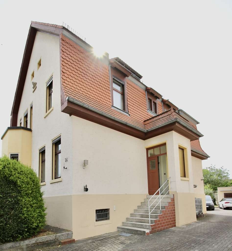 Immobilie in Riesa - +++ Sehr gut erhaltenes Mehrfamilienhaus im Zentrum von Riesa ! +++ - Bild 0