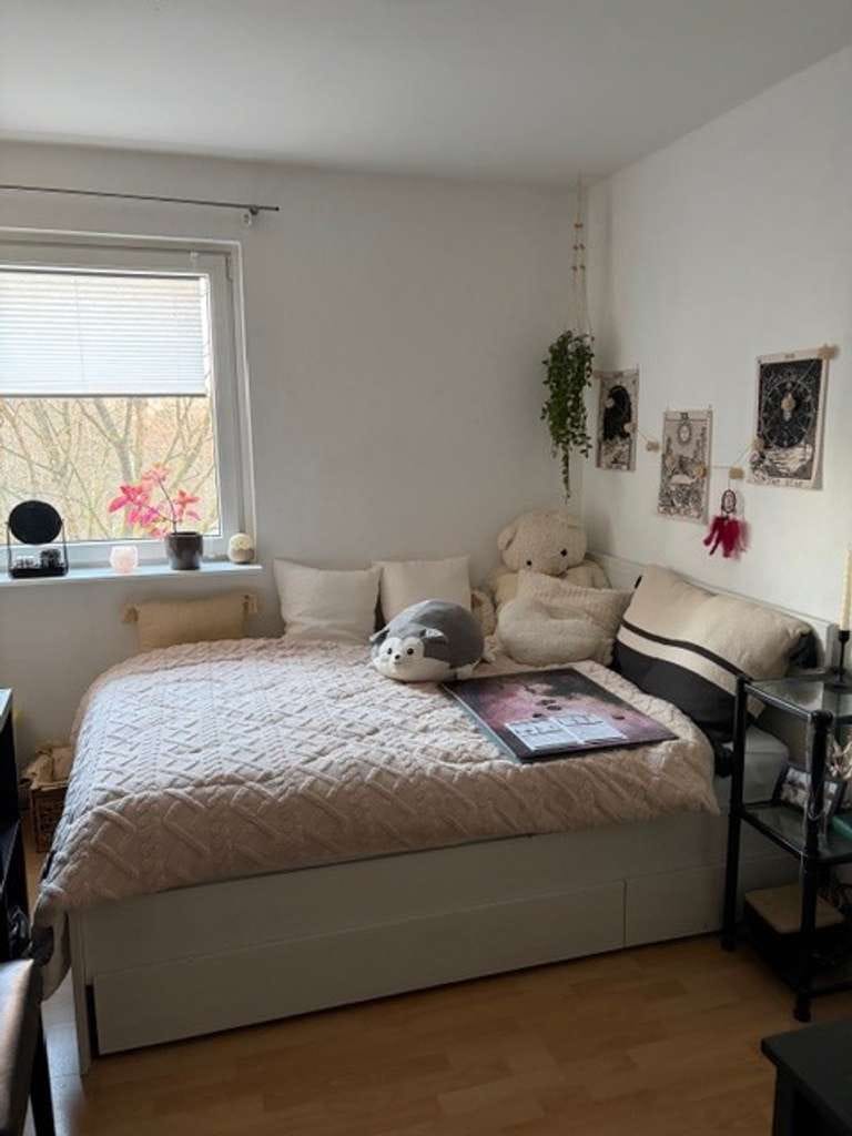 Immobilie in Taufkirchen - Brück Immobilien - Vermietete 4 Zi.-Eigentumswohnung mit 2 Loggien - Bild 2