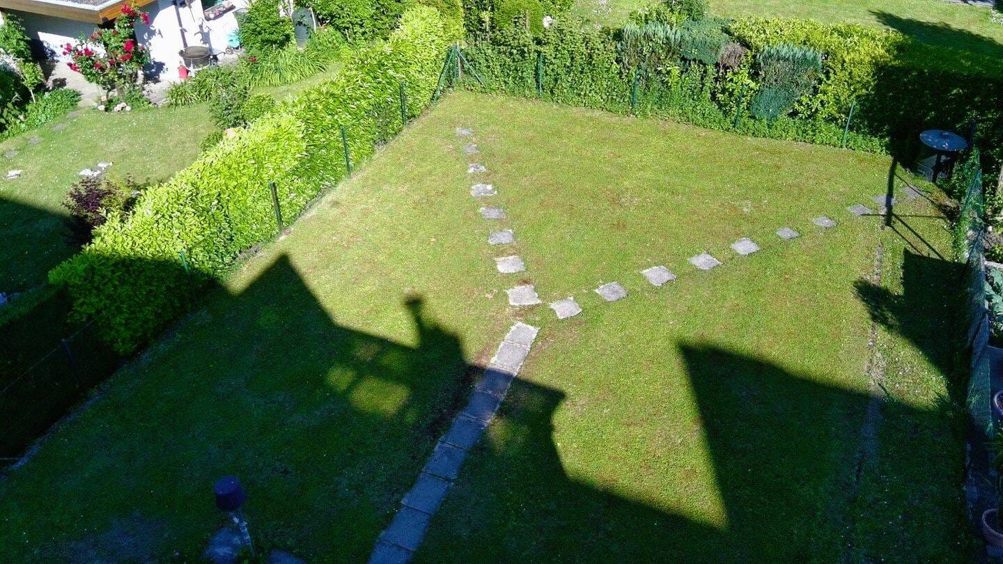 Immobilie in Umkirch - Großes 2 Familienhaus / 3 Generationenhaus - neue Heizung, neue Fenster - Bild 2