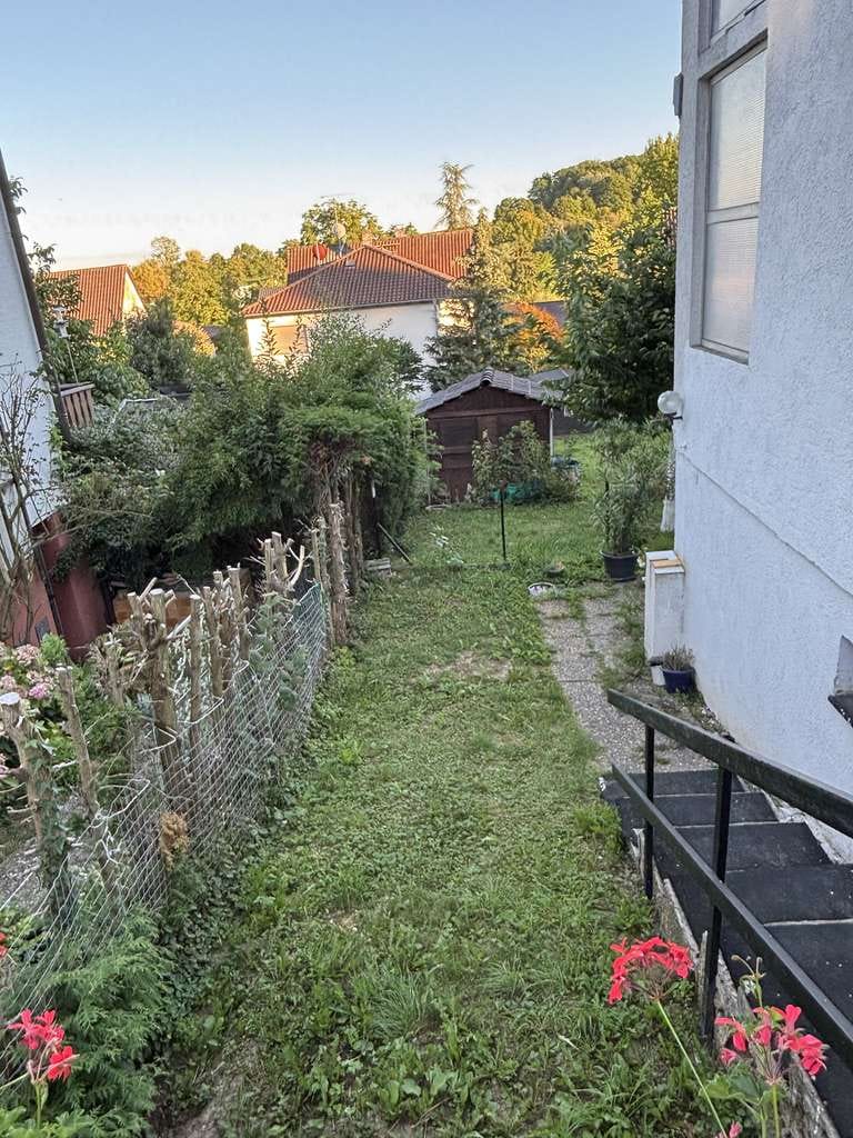 Immobilie in Roßdorf - ### 4-FH mit großem Garten in ruhiger Lage - 3 frei werdende Einheiten ### - Bild 3
