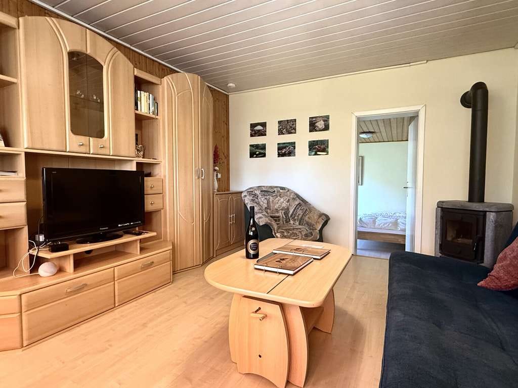 Immobilie in Carpin - Grüner geht`s nicht! Ihr Sommerhaus im Seenland zwischen Lychen und Neustrelitz - Bild 2