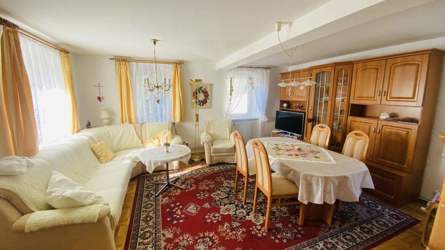 Immobilie in Panschwitz-Kuckau - Panćicy-Kukow - Historisches Familienhaus am Klosterwasser mit Balkon und Gartenfreude - Bild 4