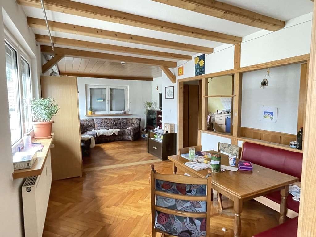 Immobilie in Stetten am kalten Markt - Einfamilienhaus mit geräumiger Werkstatt, sonniger Dachterrasse und Garten - Bild 4