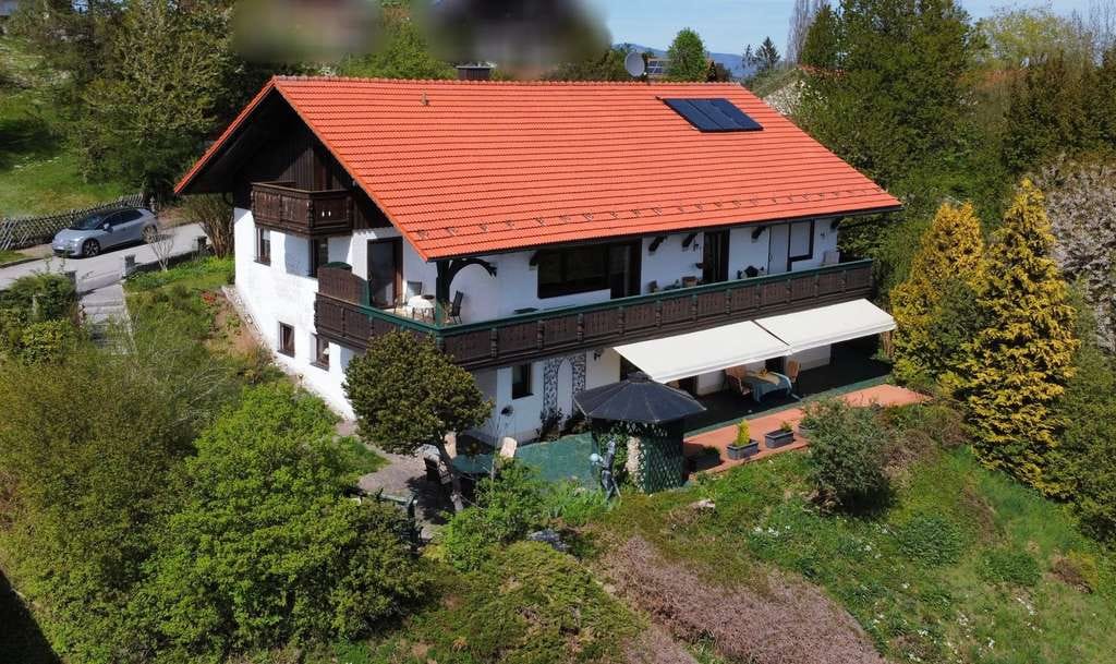 Immobilie in Wegscheid - Ankommen und durchatmen! Wohnen mit Panorama-Ausblick!  - Bild 1