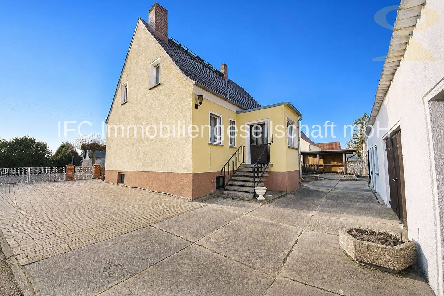 Immobilie in Coswig (Anhalt) - großes Einfamilienhaus in Coswig (Anhalt) OT Thießen - in ruhiger Randlage - Bild 3