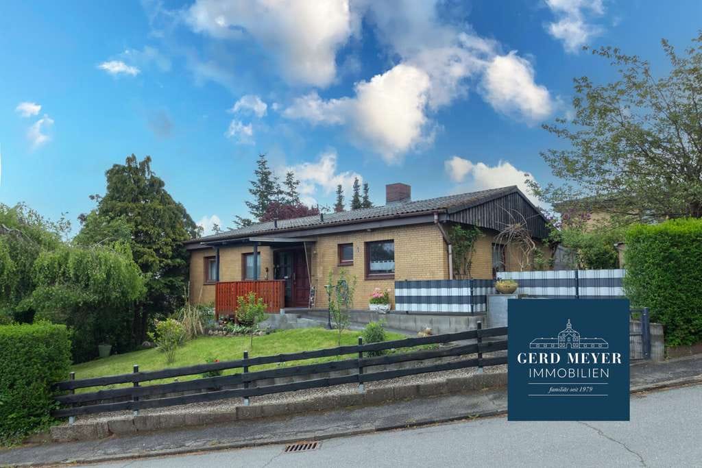 Immobilie in Grebin - Solides und massive Einfamilienhaus in herrlicher Wohnlage von Grebin - Bild 0