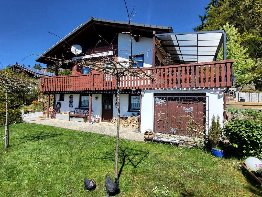 Immobilie in Spiegelau - Ferienhaus mit herrlichem Fernblick nahe dem Nationalpark Bayerischer Wald - Bild 0