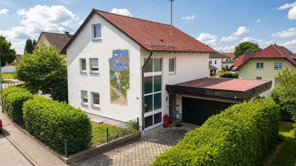 Immobilie in Bellenberg - Familienidyll in Waldnähe – Gepflegtes Einfamilienhaus mit Garten & Doppelgarage in Bellenberg - Bild 0