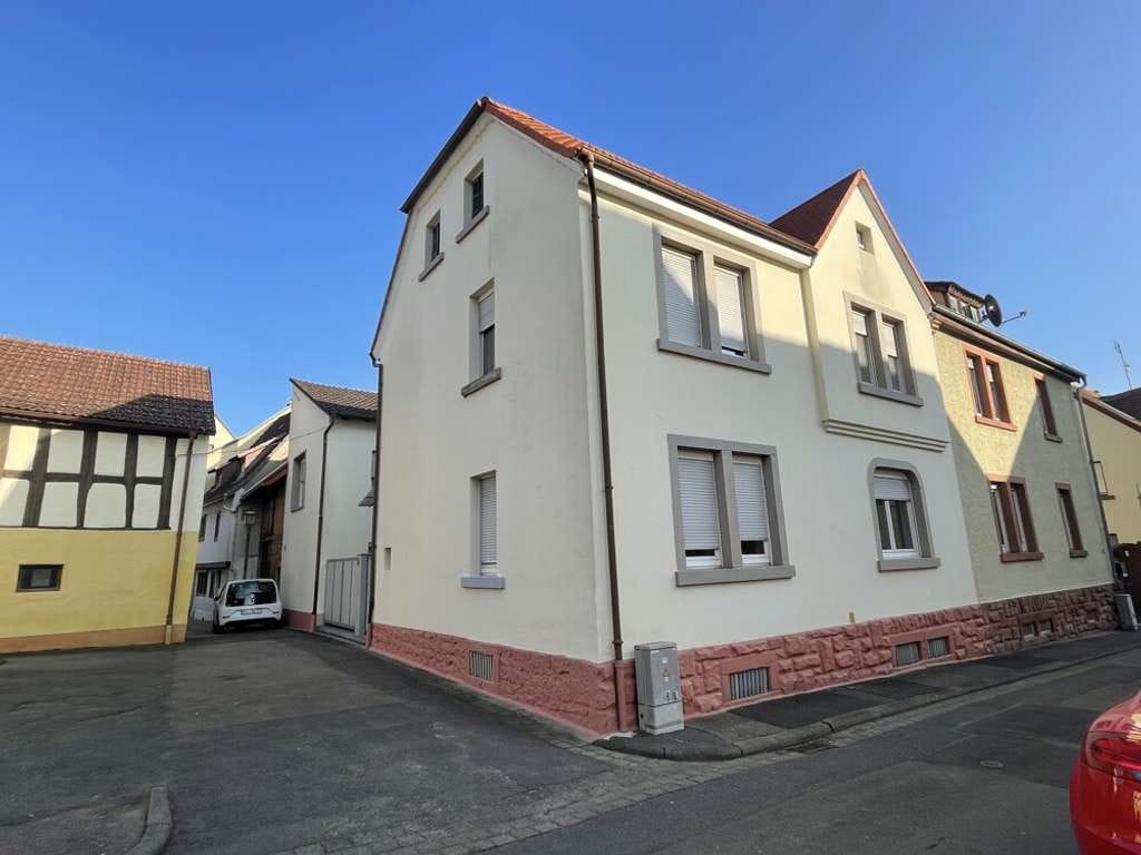 Immobilie in Obernburg am Main - Charmantes Stadthaus mit Innenhof  für 
1 oder 2 Familien - Bild 0