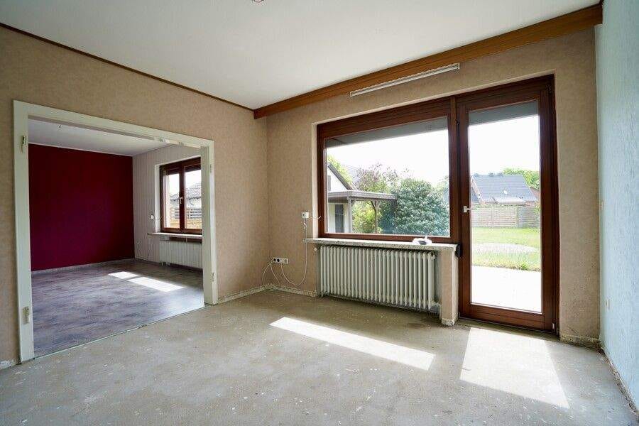 Immobilie in Scheeßel - Einfamilienhaus in ruhiger Lage mit Vollkeller, Garage und Gartenidylle - Bild 3