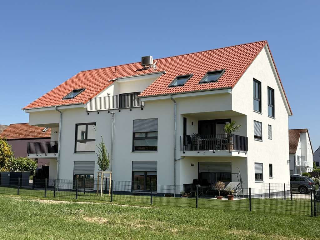 Immobilie in Edesheim - !!! NEUBAU !!! - Klimatisierte Penthouse-Wohnung mit Dachterrasse und Blick auf den Pfälzerwald - Bild 0
