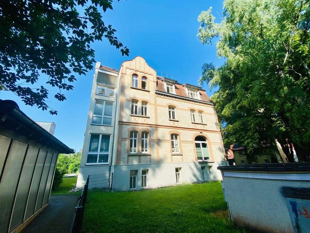 Immobilie in Ellwangen (Jagst) - Ihr neues Zuhause: 5,5 Zi. - 130 m² große Souterrain-ETW in Villa in ruhiger Ellw. Zentrumslage - Bild 2