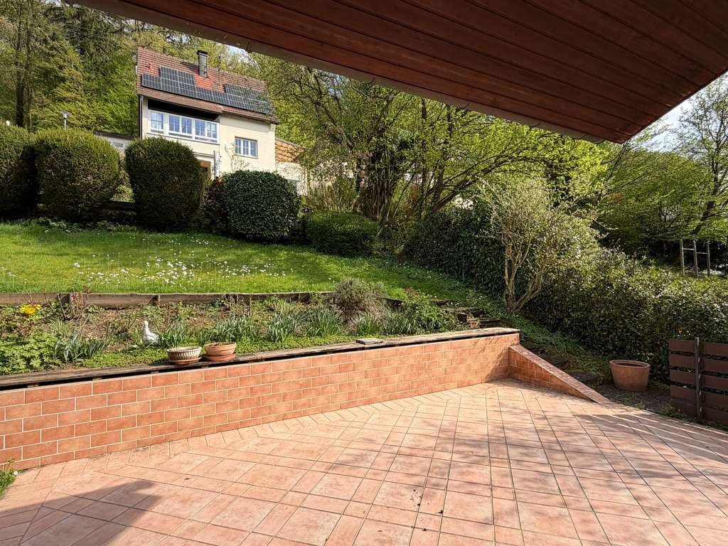 Immobilie in Neckargemünd - Viel Platz und Wohnkomfort für die ganze Familie! Haus mit herrlichem Garten und großer Garage - Bild 4