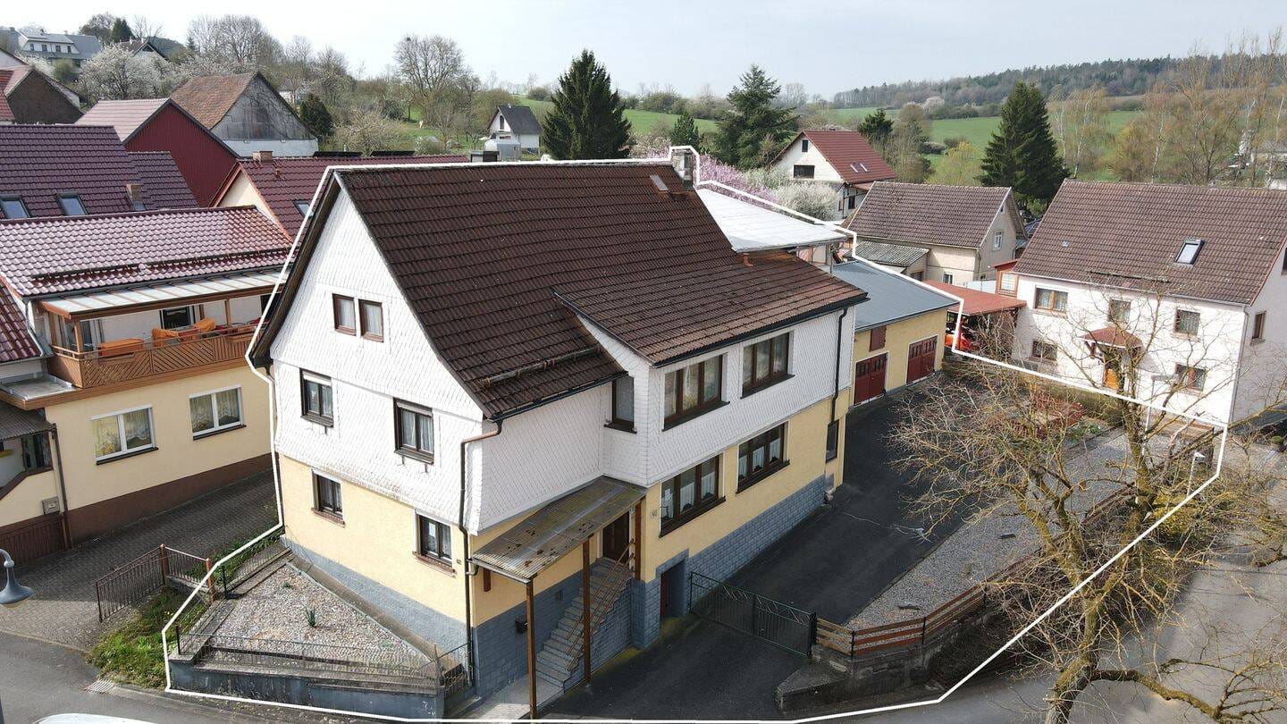 Immobilie in Beinerstadt - Freistehendes Einfamilienhaus mit 3 Garagen! - Bild 1