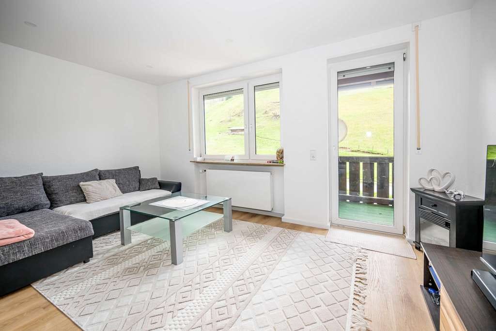 Immobilie in Münstertal/Schwarzwald - Attraktive Kapitalanlage - 3 Zi-Wohnung mit hoher Rendite - Bild 1