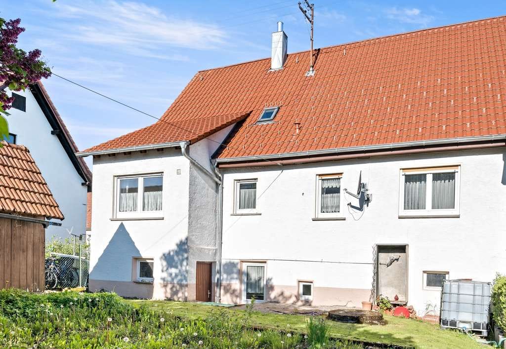 Immobilie in Meßstetten - Außen neu - Innen bereit für Neues - in Hossingen - Bild 4