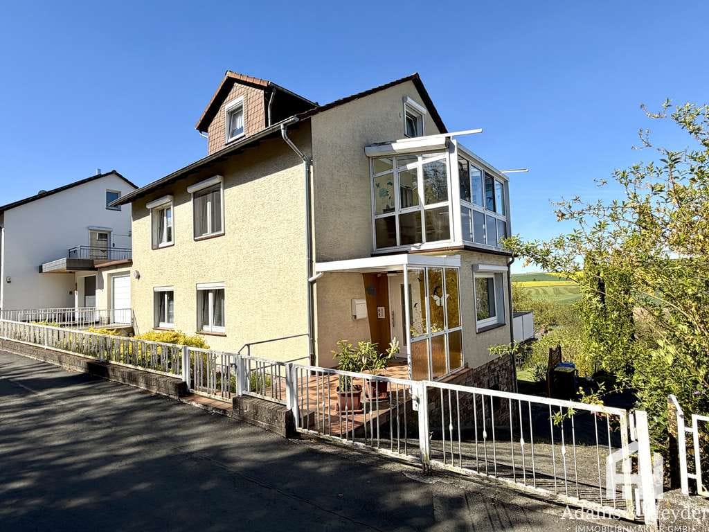 Immobilie in Felsberg - 2 Familienhaus in Felsberg mit traumhaftem Fernblick - Bild 2