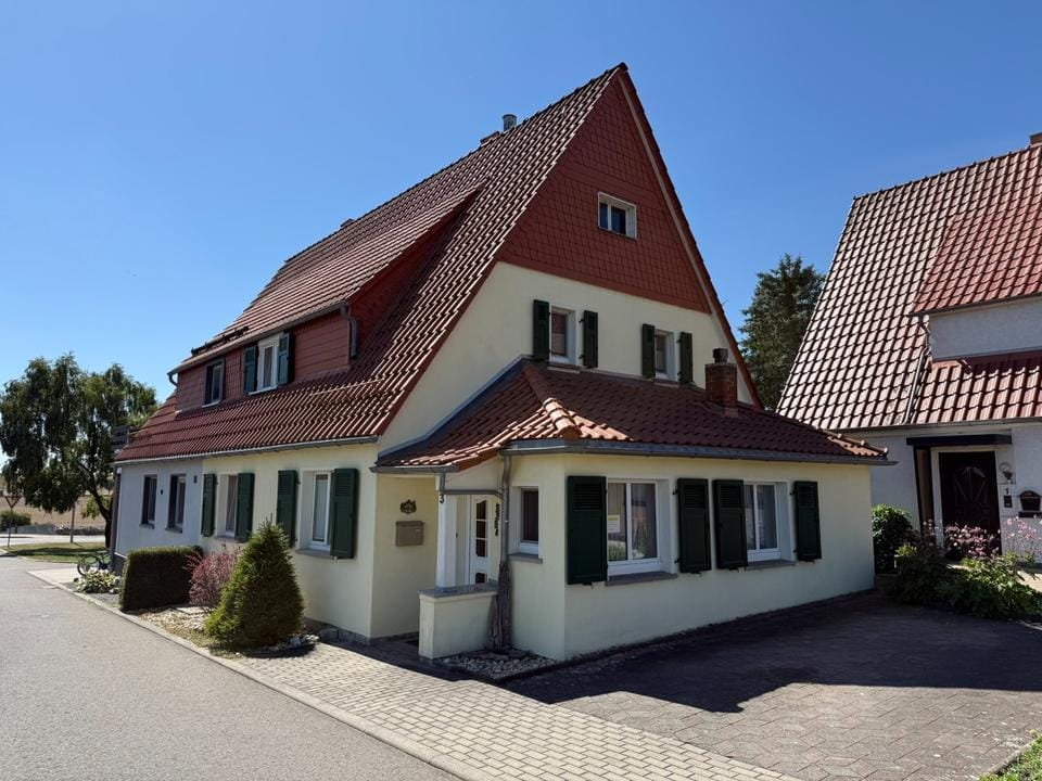 Immobilie in Mühlhausen - Hüpstedt | Charmante Doppelhaushälfte | separater Garten | Garage | ruhige Ortsrandlage - Bild 0