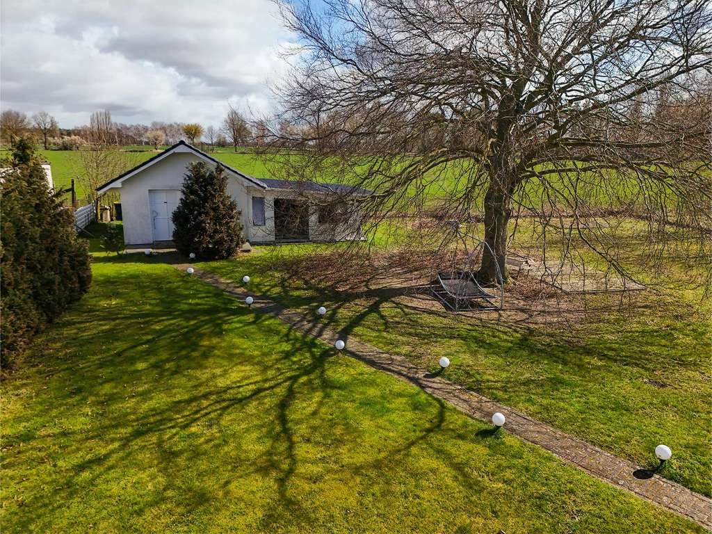 Immobilie in Oebisfelde-Weferlingen - Exklusives Wohnen auf 2.140 m² – stilvolles Familienhaus mit Studio, Kamin und Outdoor-Küche! - Bild 3