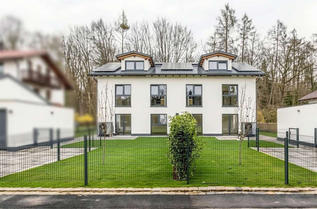 Immobilie in Baierbrunn - Großzügige Doppelhaushälfte in ruhiger Lage - Bild 0