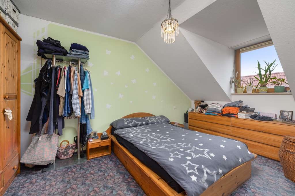 Immobilie in Mering - Gemütliche Dachgeschosswohnung in Mering – zentral gelegen für Pendler nach München - Bild 4