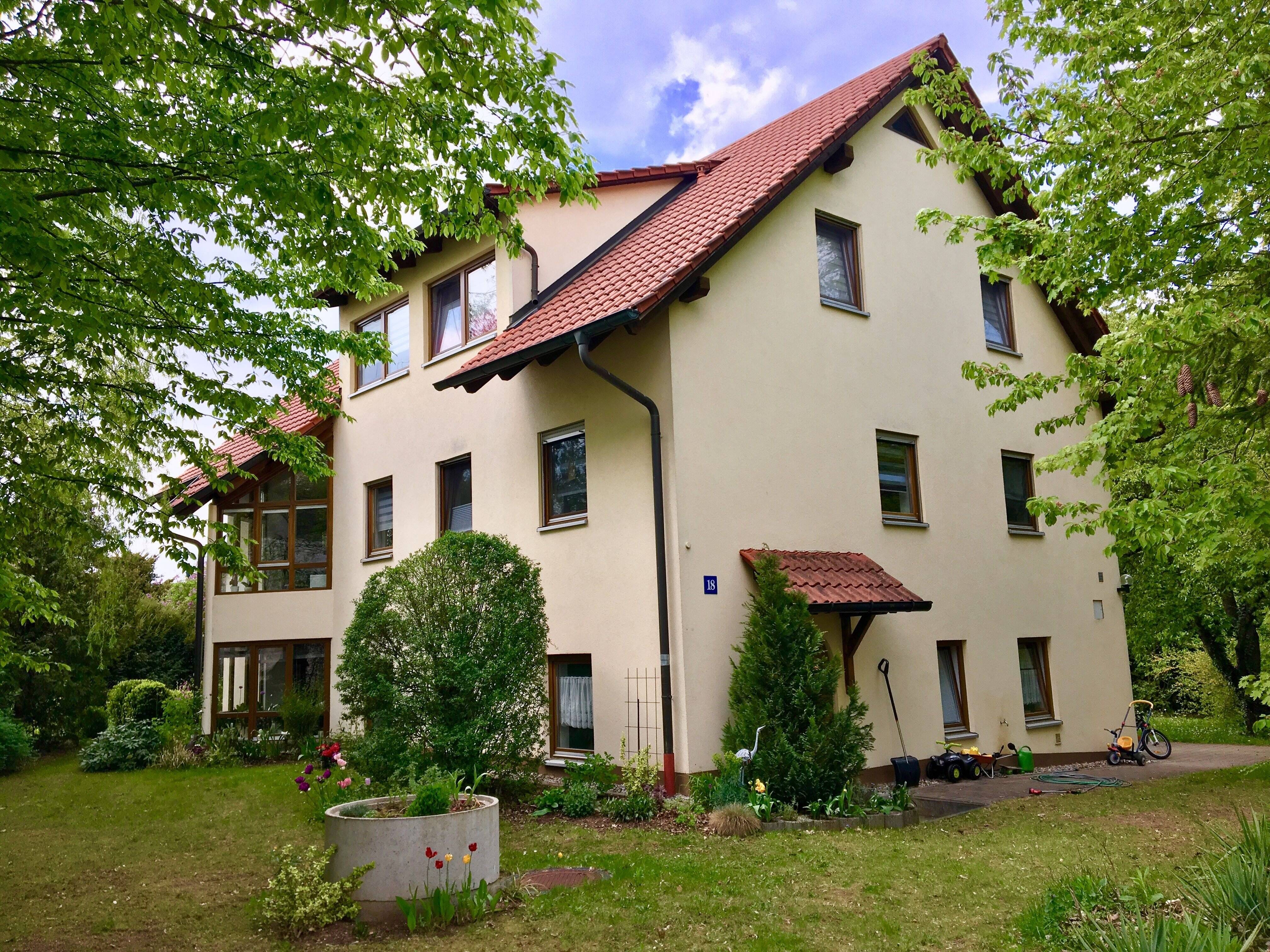 Immobilie in Heideck - * Mehrfamilienhaus mit Baugrund in Heideck * - Bild 2