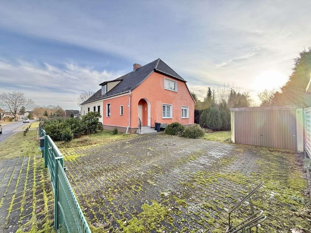 Immobilie in Gransee - Doppelhaushälfte mit großen Grundstück und einem Herrlich blick aufs Feld - Bild 1
