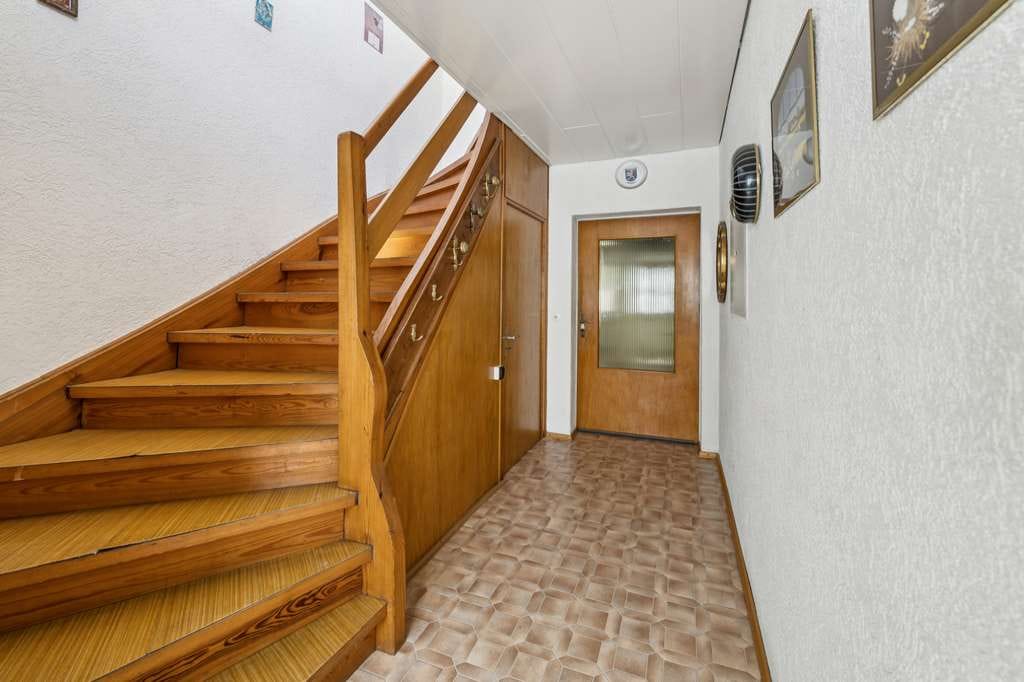 Immobilie in Groß-Zimmern - Mid-Century unter altem Nussbaum - Ein Familienhaus mit Herz und Zeitgeist - Bild 2