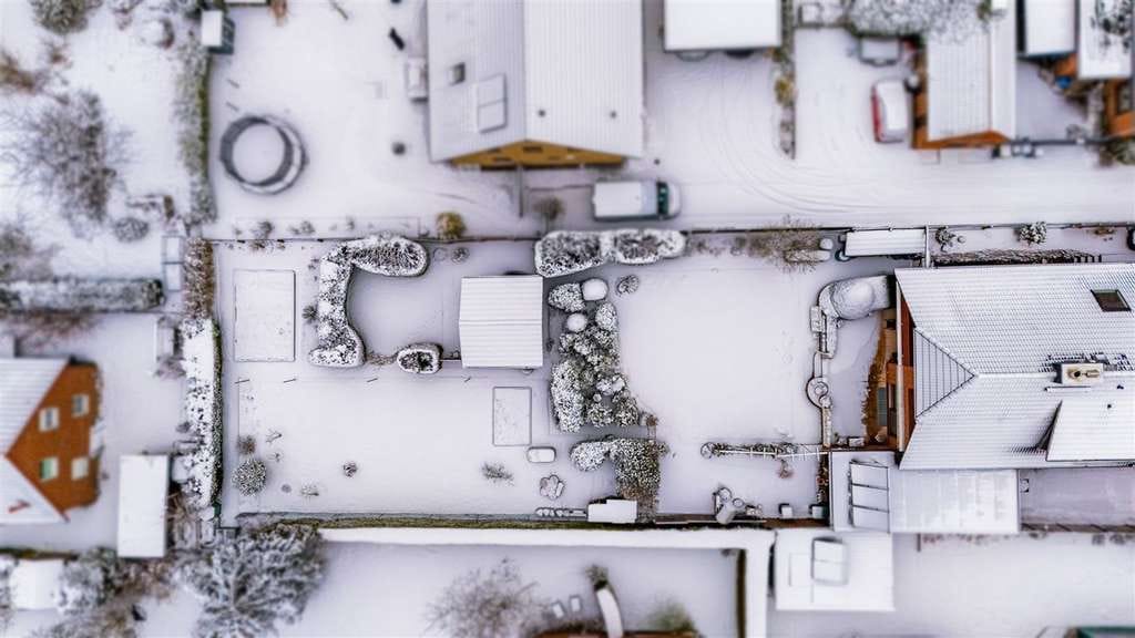 Immobilie in Großensee - Zwei Doppelhaushälften (90m² + 130m²) mit Baugrundstück (ca. 400m²).

 - Bild 3