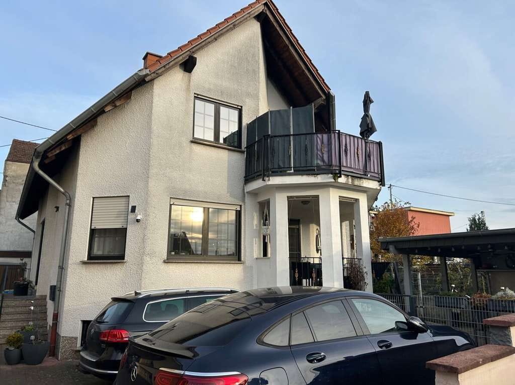 Immobilie in Ensdorf/Saar - Gepflegte Eigentumswohnung mit Balkon in zentraler Lage von Ensdorf - Bild 1