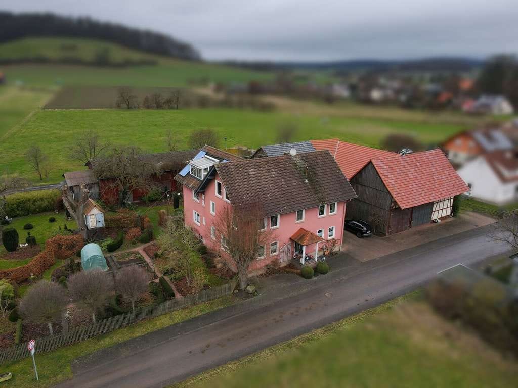 Immobilie in Haunetal - Großzügiges Landanwesen in Haunetal-Wehrda – ideal für Tierhaltung und individuelle Konzepte - Bild 0