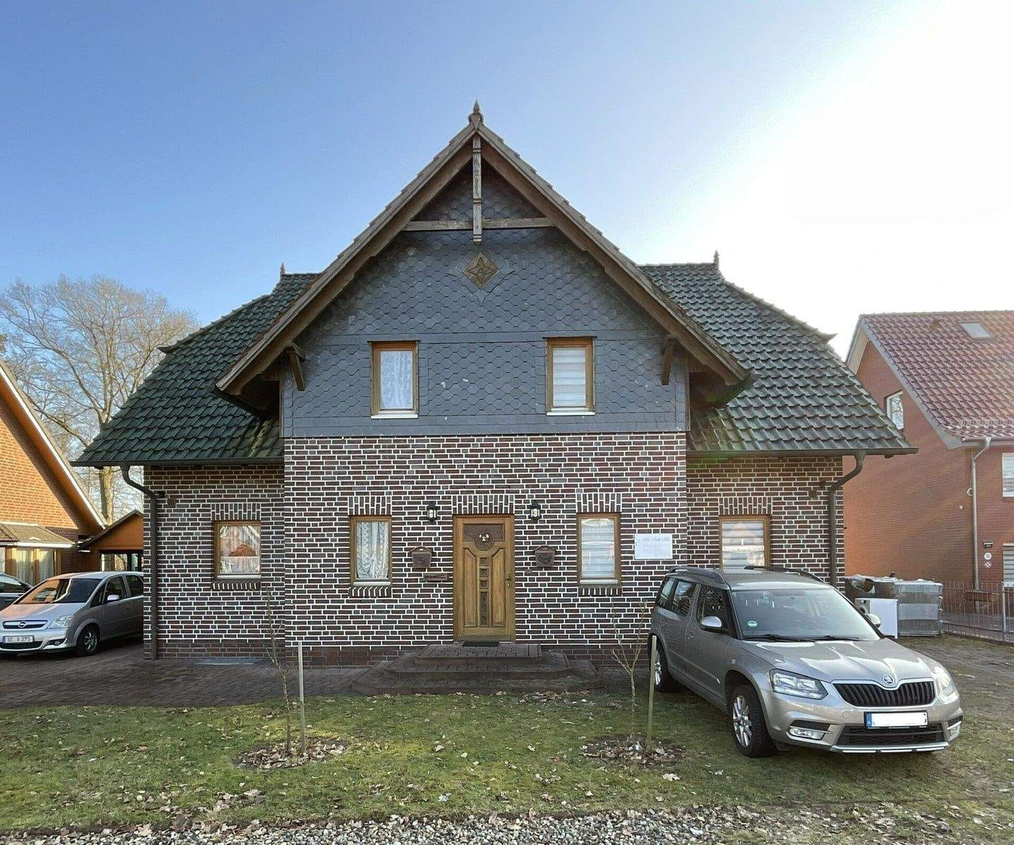 Immobilie in Wahlstedt - Viel Platz für Ihre Ideen: Mehrfamilienhaus mit zwei Einheiten und Vermietungsertrag - Bild 2