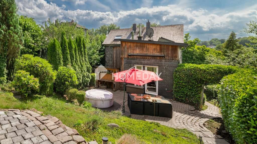 Immobilie in Hückeswagen - Exklusive Terrassenwohnung mit großem Garten, Kamin und besonderem Wohnflair - Bild 3
