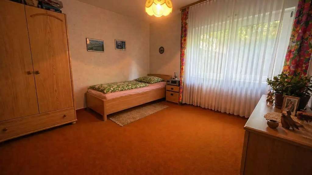 Immobilie in Sprendlingen - Freistehendes Einfamilienhaus in Sprendlingen (Rheinhessen) zu verkaufen. - Bild 2
