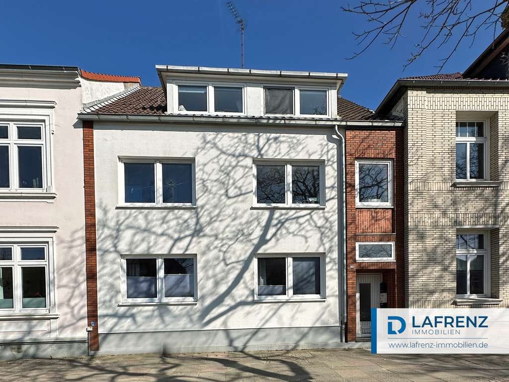 Immobilie in Fehmarn - Zentrale Lage in Burg! Mehrfamilienhaus mit drei Wohnungen. - Bild 0