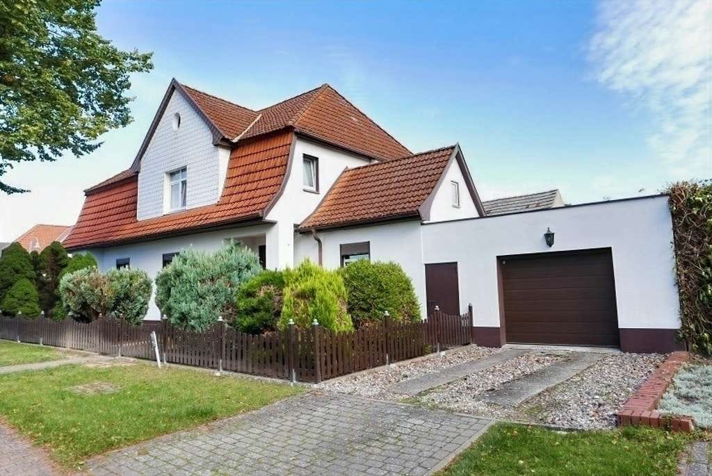 Immobilie in Dargun - Ein-/Zweifamilienhaus inmitten der Stadt - Bild 0