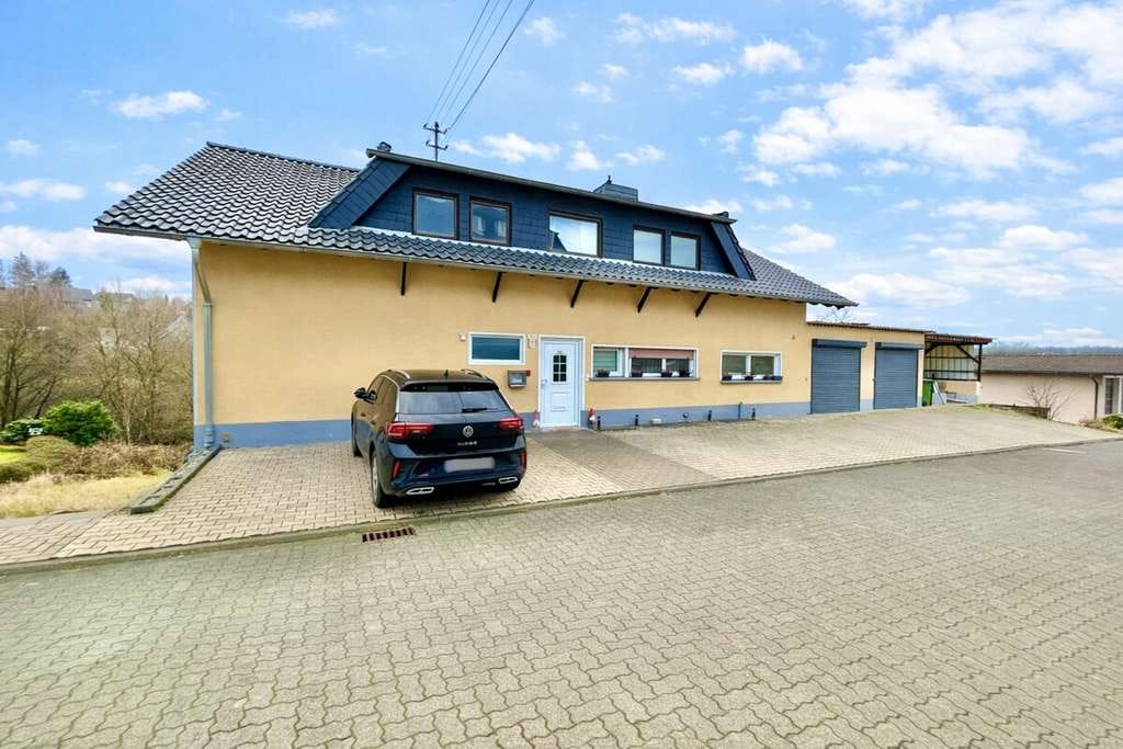Immobilie in Müschenbach - **Attraktives Objekt als Investment oder zum Eigennutz in ruhiger Lage von Müschenbach** - Bild 1