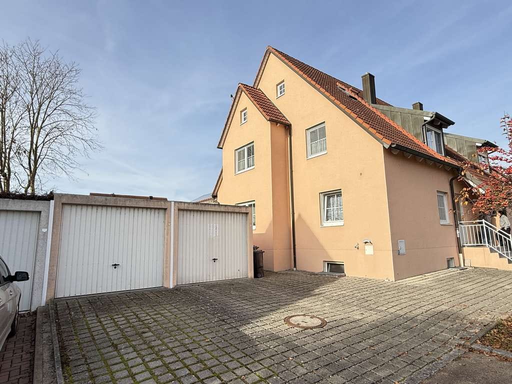 Immobilie in Burgheim - Doppelhaushälfte in Burgheim bei Neuburg -solide Kapitalanlage mit 2 Einheiten - Bild 1