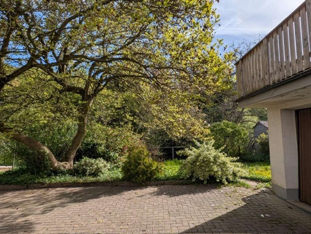 Immobilie in Schöllkrippen - Wohnen mit Charakter: Großzügiges Einfamilienhaus in Schöllkrippen - Bild 1