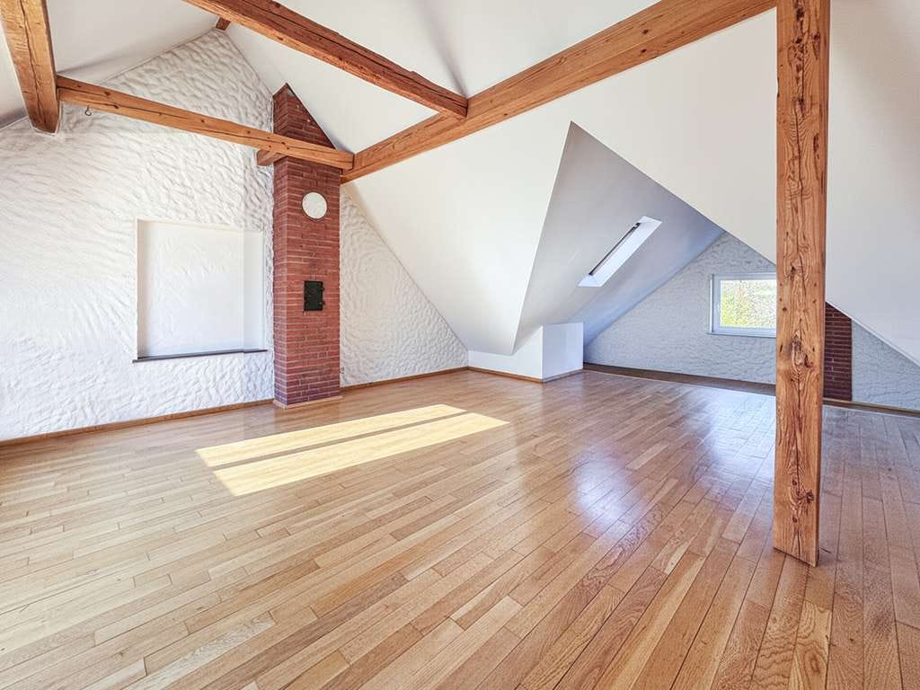 Immobilie in Aystetten - 4 Zimmer-Wohnung mit Dachterrasse - sofort bezugsfrei - Bild 1