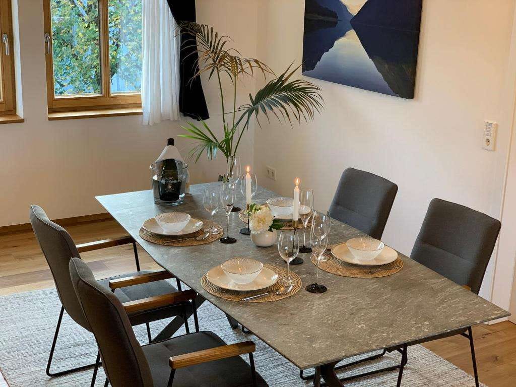 Immobilie in Heiligenberg - Großzügiges Familienhaus mit separater Wohnung – kernsaniert 2021, provisionsfrei - Bild 2