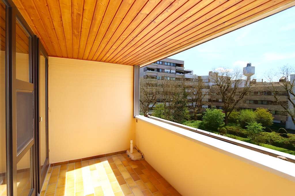 Immobilie in Tamm - Viel Raum zum Ankommen! 4-Zimmer-Wohnung mit ca. 100 m², EBK, Südbalkon & TG – ab sofort frei! - Bild 1