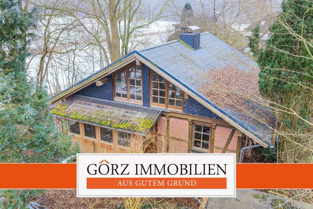 Immobilie in Sievershütten - Architekten-Fachwerk-Blockhaus mit offener Galerie - absolutes Unikat - direkte Feldrandlage mit wun - Bild 0