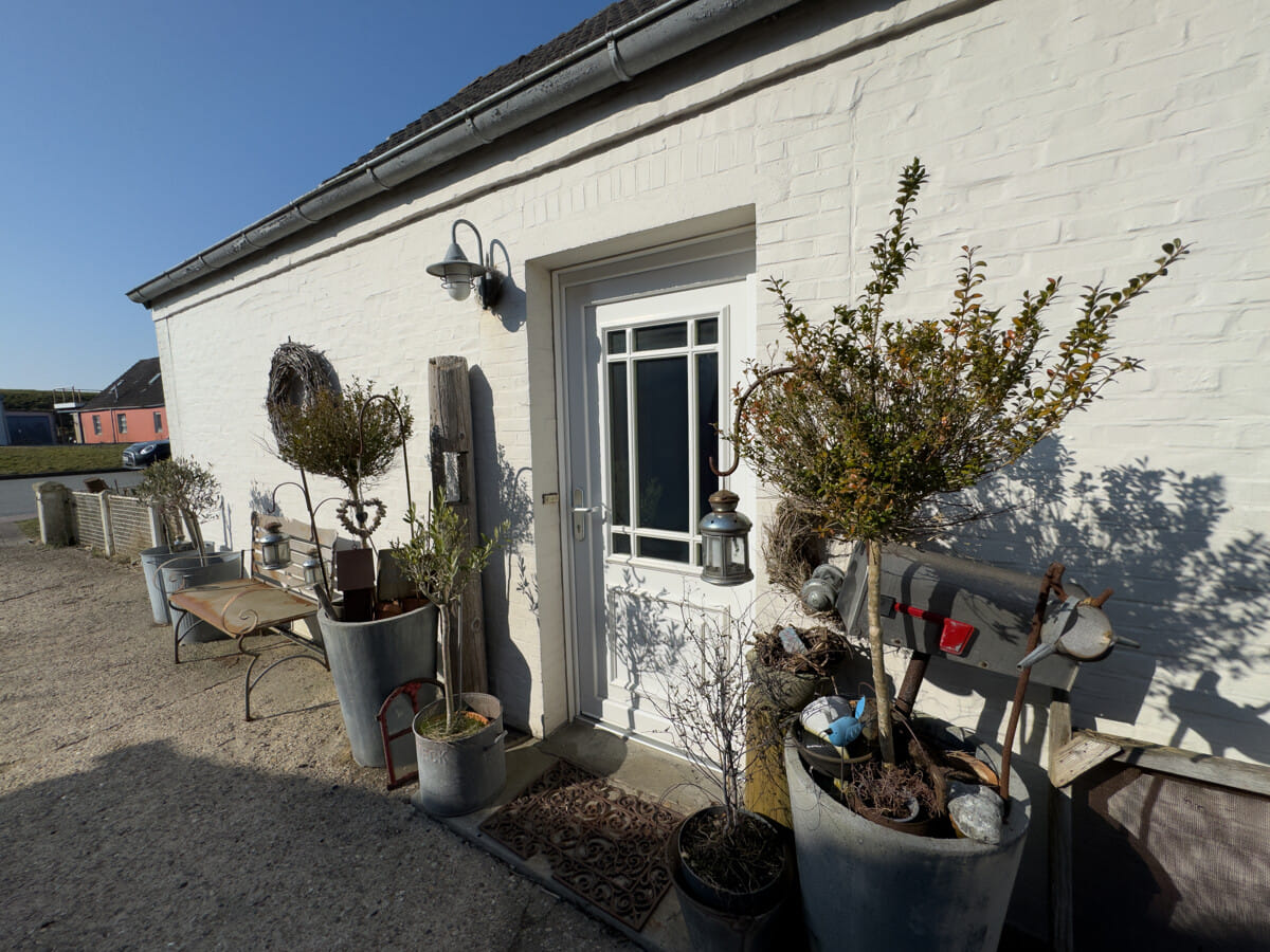 Immobilie in Neufeld - Charmantes Einfamilienhaus mit Garten, Werkstatt und Garage in ruhiger Lage von Neufeld - Bild 2
