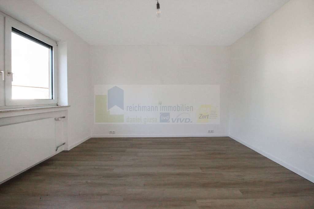 Immobilie in Donaueschingen - Weitgehend renovierte 2-Zimmer-Wohnung mit Terrasse und Garage in ruhiger Lage von DS-Heidenhofen! - Bild 3