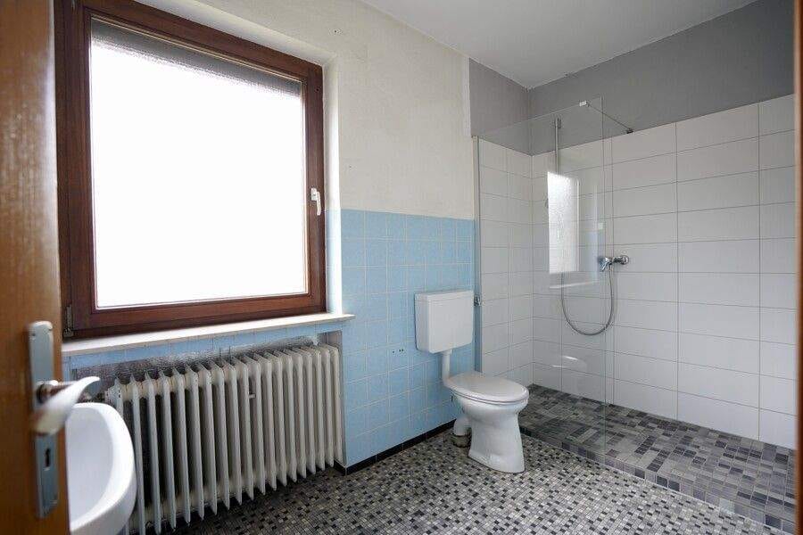 Immobilie in Scheeßel - Einfamilienhaus in ruhiger Lage mit Vollkeller, Garage und Gartenidylle - Bild 4