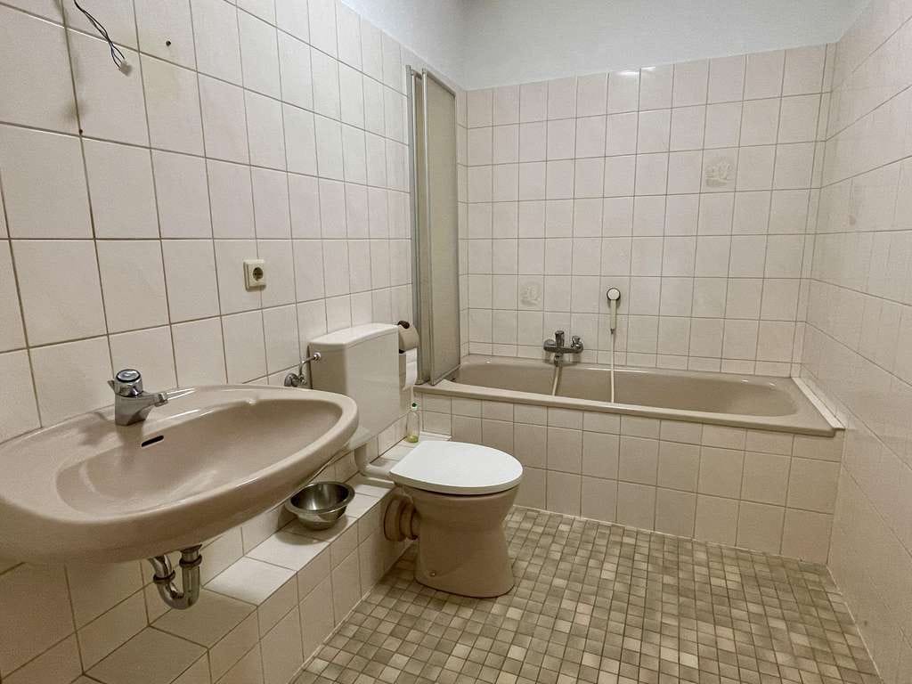 Immobilie in Plettenberg - Gemütliche Dachgeschosswohnung mit Loggia und Keller in Plettenberg-Holthausen - Bild 5