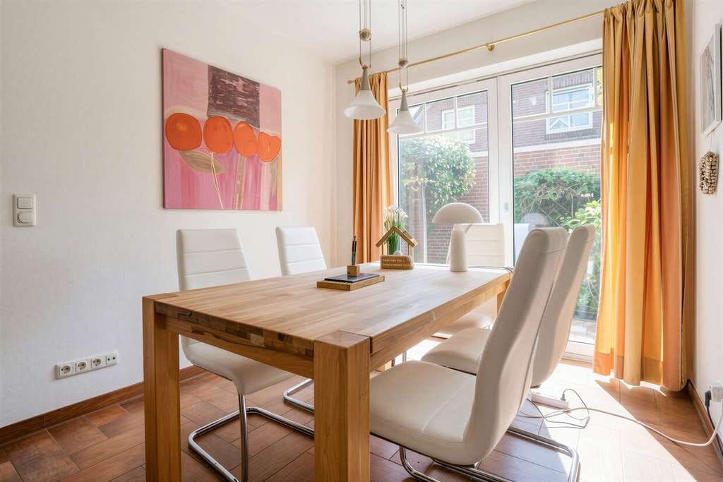 Immobilie in Norden - Sehr großzügiges 3-Giebel-Haus mit Einliegerwohnung - Bild 2