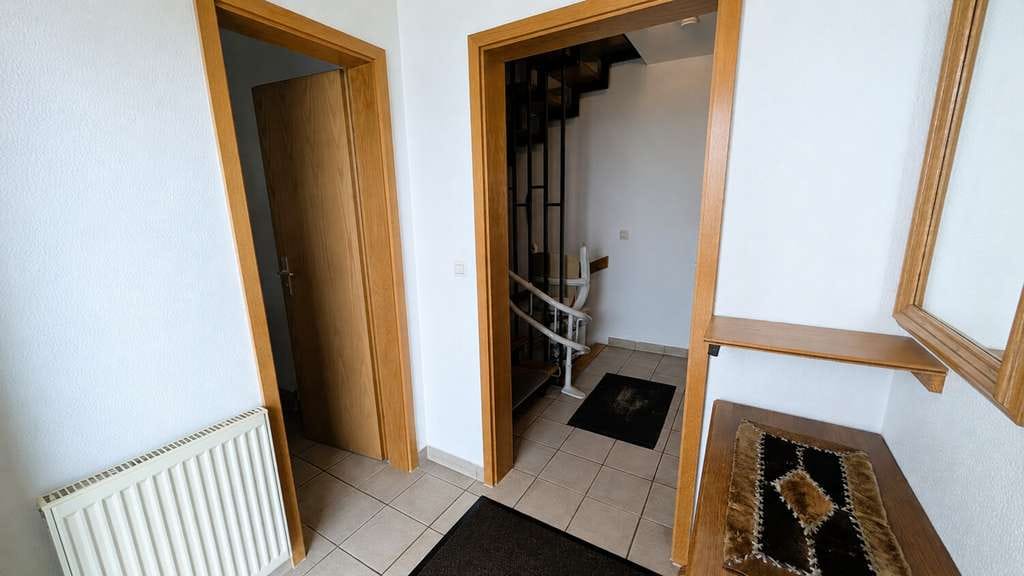 Immobilie in Süßen - Gepflegte Doppelhaushälfte mit schönem Garten, Terrasse und optional zwei Garagen - Bild 4