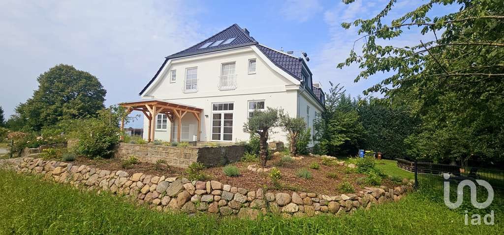 Immobilie in Selmsdorf - Erstbezug nach Kernsanierung: Traumhafte Erdgeschosswohnung mit Garten im historischem Gutshaus - Bild 0